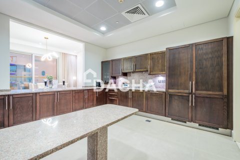 Apartamento en The Crescent, Palm Jumeirah, Dubai, 2 dormitorios, 257 m², № 135301 - foto 21