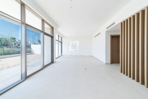 Снять в аренду виллу в Al Furjan, Дубай: 5 спален, 455м², № 73982 - фото 2