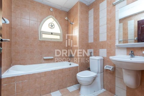 Bâtiment à Dubai Investment Park, Dubai, 1005.68 m², № 140846 - photo 16