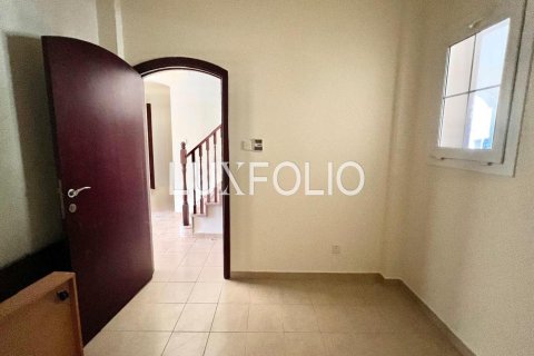 Снять в аренду таунхаус в Al Reem, Арабиан Ранчес, Дубай: 3 спальни, 227м², № 46367 - фото 14