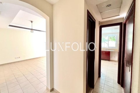 Снять в аренду таунхаус в Al Reem, Арабиан Ранчес, Дубай: 3 спальни, 227м², № 46367 - фото 4