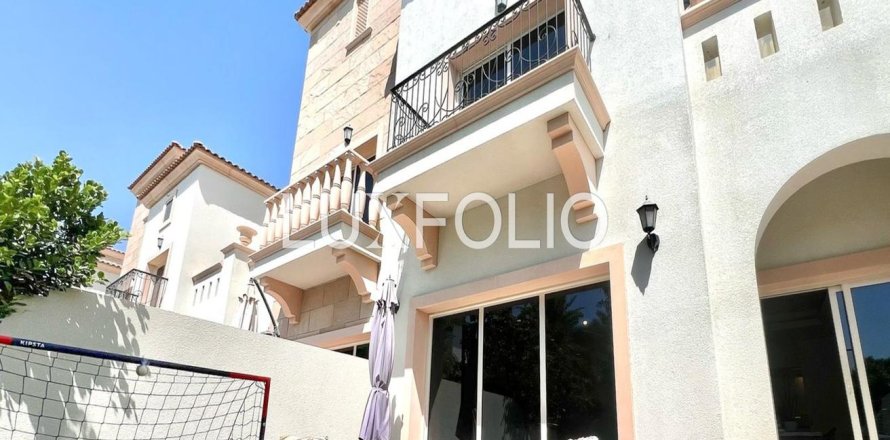 Таунхаус в Джумейра Гольф Эстейтс, Дубай, 3 спальни, 265м², № 46368