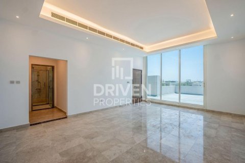 Снять в аренду виллу в Nadd Al Sheba, Дубай: 6 спален, 1589.57м², № 128960 - фото 22