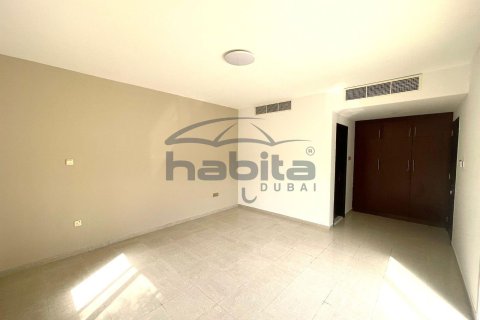 Villa in Jumeirah, Dubai 5 bedrooms, 371.1 sq.m. № 7686 - photo 31