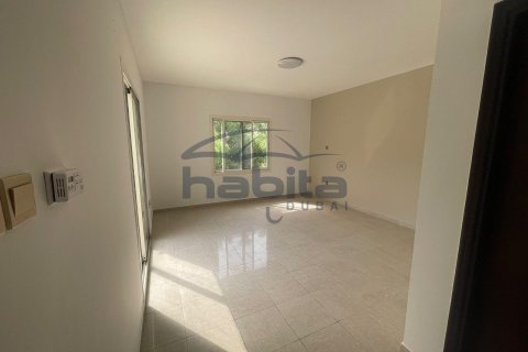 Villa in Jumeirah, Dubai 5 bedrooms, 371.1 sq.m. № 7686 - photo 24