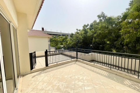 Villa in Jumeirah, Dubai 5 bedrooms, 371.1 sq.m. № 7686 - photo 26