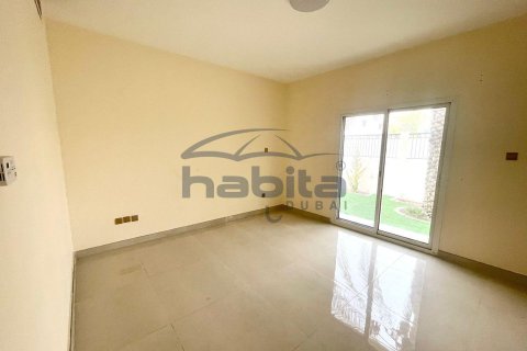 Villa in Jumeirah, Dubai 5 bedrooms, 371.1 sq.m. № 7686 - photo 29