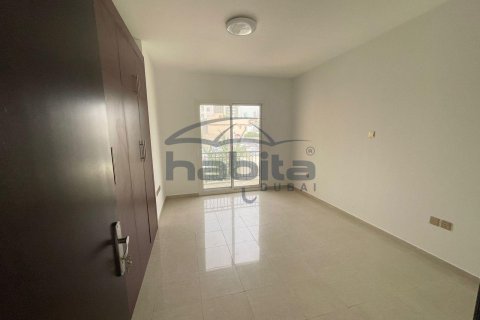 Villa in Jumeirah, Dubai 5 bedrooms, 371.1 sq.m. № 7686 - photo 13