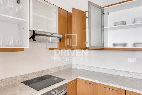 Apartamento en Standpoint Towers, Downtown Dubai (Downtown Burj Dubai), Dubai, 1 dormitorio, 77.02 m², № 141091 - foto 6