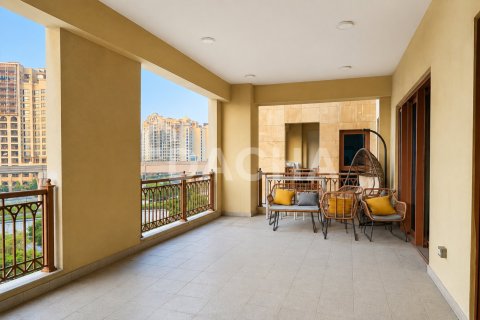 Apartment in Marina Residences, Palm Jumeirah, Dubai 3 bedrooms, 227 sq.m. № 141419 - photo 14