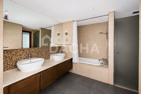 Apartment in Marina Residences, Palm Jumeirah, Dubai 3 bedrooms, 227 sq.m. № 141419 - photo 9