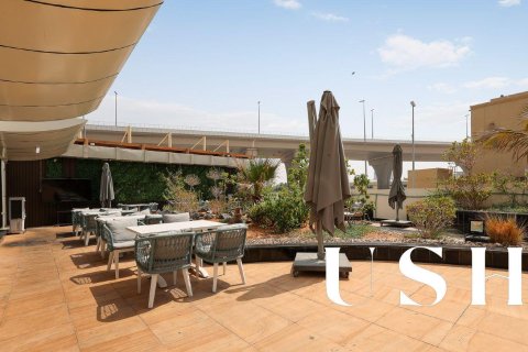 Shop in Dubai Marina, Dubai 81 sq.m. № 46693 - photo 18