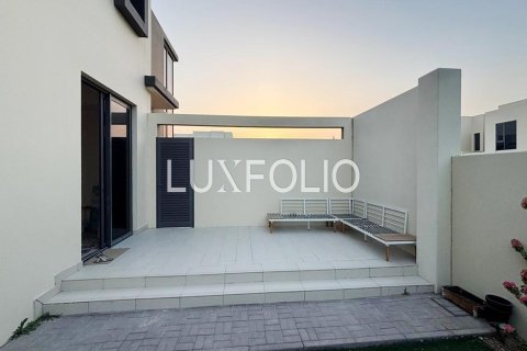 Снять в аренду таунхаус в Maple at Dubai Hills Estate, Дубай Хилс Эстейт, Дубай: 4 спальни, 326м², № 46291 - фото 16