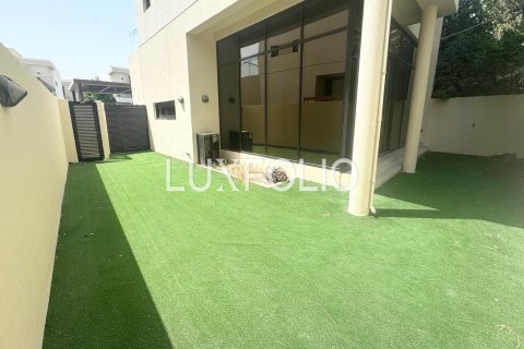 Villa en DAMAC Hills (Akoya by DAMAC), Dubai, 3 dormitorios, 253 m², № 46276 - foto 2