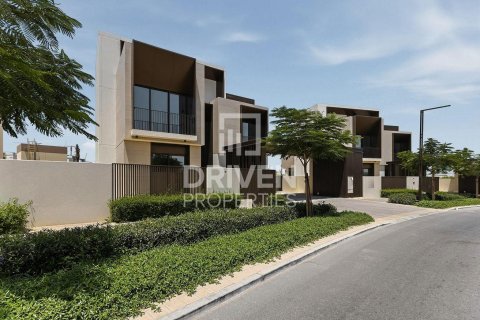 Villa à Dubai Hills Estate, Dubai, 5 chambres, 731.43 m², № 128904