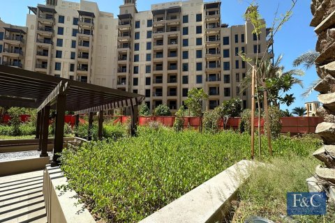 Apartamento en Madinat Jumeirah Living, Umm Suqeim, Dubai, 1 dormitorio, 70 m², № 103859 - foto 4