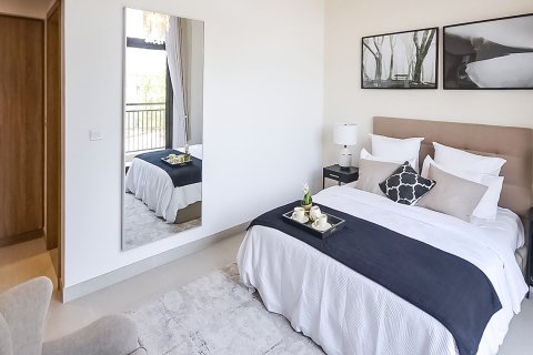Apartment in PARKVIEWS RAWDA in Town Square, Dubai 3 bedrooms, 151 sq.m. № 30398 - photo 3