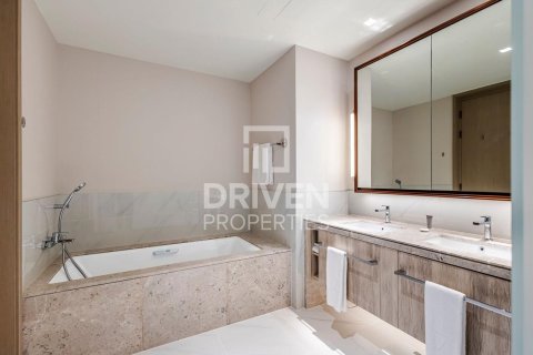 Apartment in Address Harbour Point, Dubai Creek Harbour (The Lagoons), Dubai 2 bedrooms, 101.64 sq.m. № 138437 - photo 13