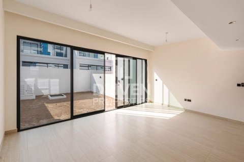 Townhouse in Damac Lagoons, Dubai 3 bedrooms, 144 sq.m. № 136997
