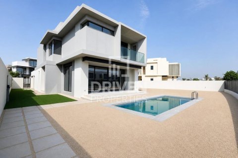 فيلا في جبل علي, دبي 5 غرف نوم , 763.48 م² رقم 143053