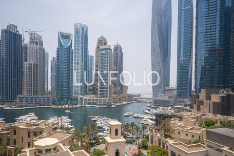 Apartment in Emaar 6 Towers, Dubai Marina, Dubai 2 bedrooms, 159 sq.m. № 45345