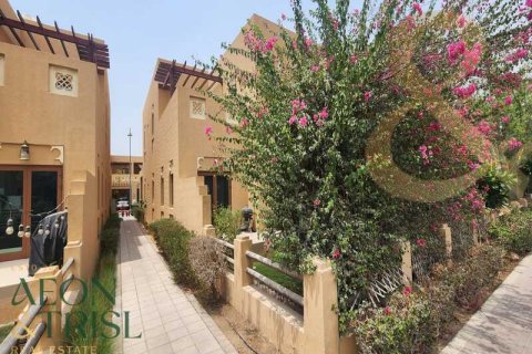 Townhouse in North Village, Al Furjan, Dubai 3 bedrooms, 224 sq.m. № 60676 - photo 3
