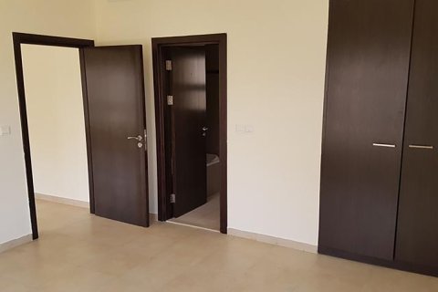 Apartamento en REMRAAM APARTMENTS en Remraam, Dubai, 2 dormitorios, 129 m², № 30144 - foto 2