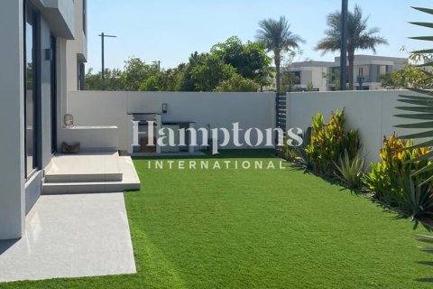 Villa in Maple 3, Dubai Hills Estate, Dubai 4 bedrooms, 369.38232800 sq.m. № 101375 - photo 2