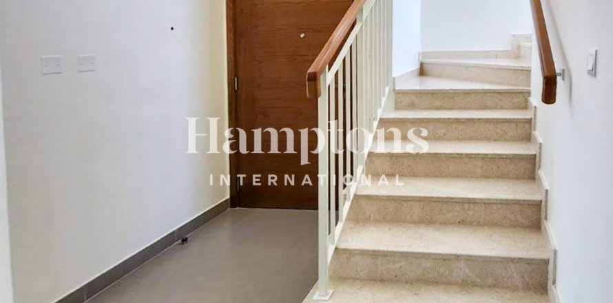 Villa in Maple 3, Dubai Hills Estate, Dubai 4 bedrooms, 369.382 sq.m. № 101375