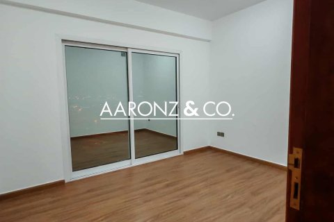 Apartment in Jumeirah Lake Towers, Dubai 3 bedrooms, 106 sq.m. № 99780