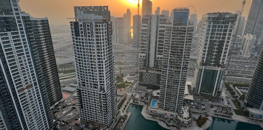 Apartment in Dubai 1 bedroom, 81.69 sq.m. № 41945