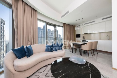 Снять в аренду квартиру в Address Harbour Point, Dubai Creek Harbour (The Lagoons), Дубай: 2 спальни, 102.47м², № 136918 - фото 2