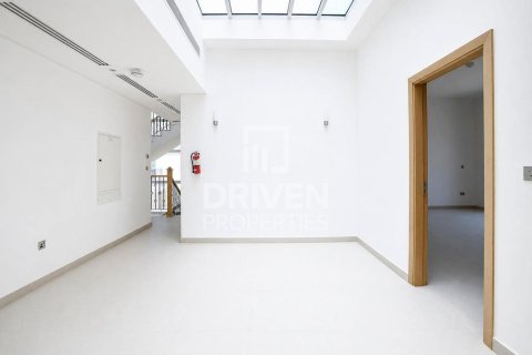 Villa à Jumeirah Park, Dubai, 3 chambres, 535.96 m², № 136909 - photo 7