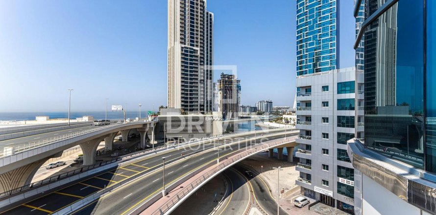 Appartement à KG Tower, Dubai Marina, Dubai, 3 chambres, 285.77 m², № 136667