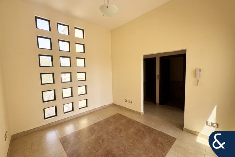Adosado en Mudon, Dubai, 4 dormitorios, 354 m², № 75170 - foto 5