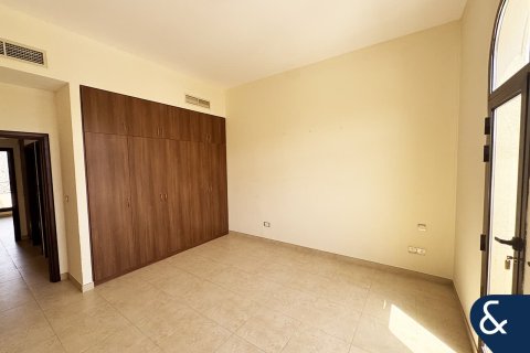 Adosado en Mudon, Dubai, 4 dormitorios, 354 m², № 75170 - foto 9
