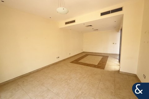 Adosado en Mudon, Dubai, 4 dormitorios, 354 m², № 75170 - foto 3