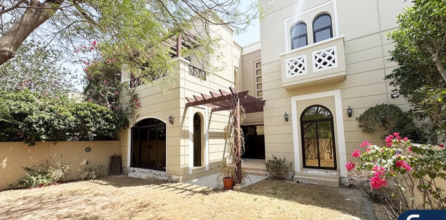 Adosado en Mudon, Dubai, 4 dormitorios, 354 m², № 75170