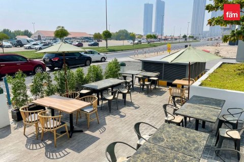 Magasin à Business Bay, Dubai, 90.3 m², № 135124 - photo 10