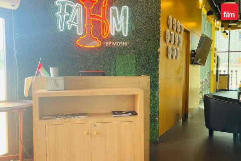 Magasin à Business Bay, Dubai, 90.3 m², № 135124 - photo 8