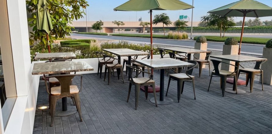 Magasin à Business Bay, Dubai, 90.3 m², № 135124