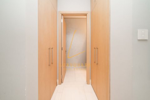 Appartement à SLS Dubai Hotel & Residences, Business Bay, Dubai, 1 chambre, 99 m², № 135117 - photo 18