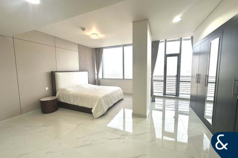 Apartment in DIFC, Dubai 3 bedrooms, 268 sq.m. № 74796 - photo 18