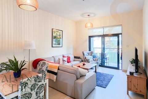Apartment in The Views, Dubai 2 bedrooms, 109 sq.m. № 62367 - photo 2