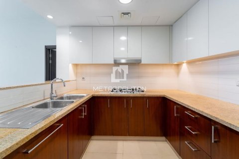 Apartment in Burj Vista, Downtown Dubai (Downtown Burj Dubai), Dubai 2 bedrooms, 124 sq.m. № 74264 - photo 3