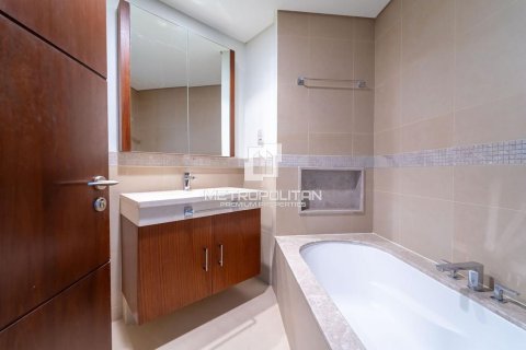 Apartment in Burj Vista, Downtown Dubai (Downtown Burj Dubai), Dubai 2 bedrooms, 124 sq.m. № 74264 - photo 16