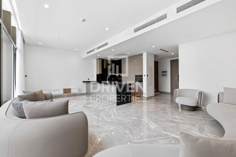 Duplex à Business Bay, Dubai, 3 chambres, 219.25 m², № 129519