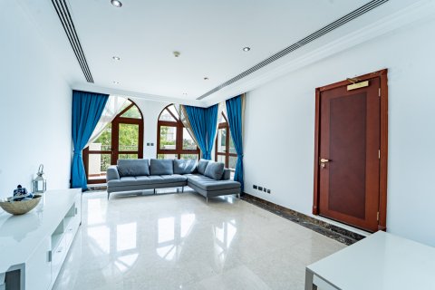 Villa à Dubai, 5 chambres, 640 m², № 137880 - photo 27