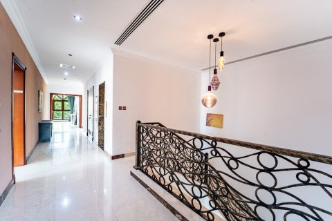 Villa à Dubai, 5 chambres, 640 m², № 137880 - photo 17
