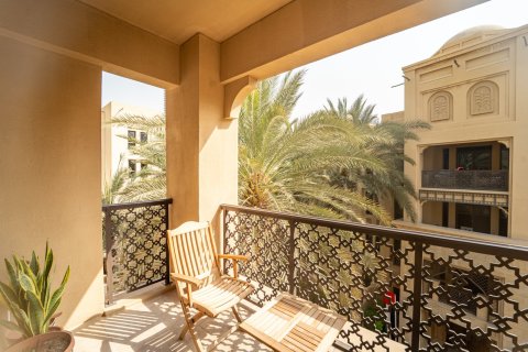 Apartment in Downtown Dubai (Downtown Burj Dubai), Dubai 3 bedrooms, 176 sq.m. № 137865 - photo 21